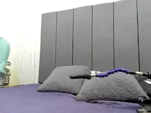 sofia_mill_ from StripChat