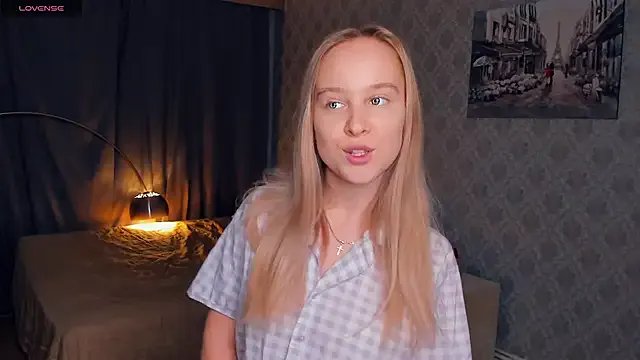 SoonMoor from StripChat