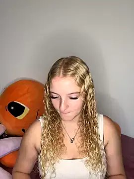 Sophie_cute06 from StripChat