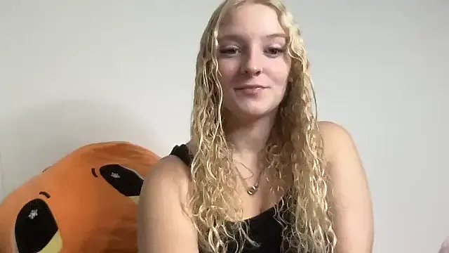 Sophie_cute06 from StripChat
