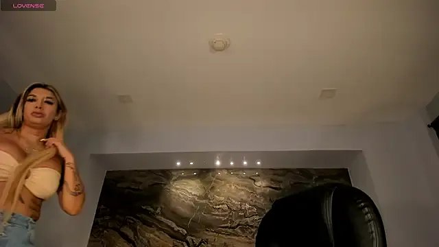 SophiePalmer from StripChat