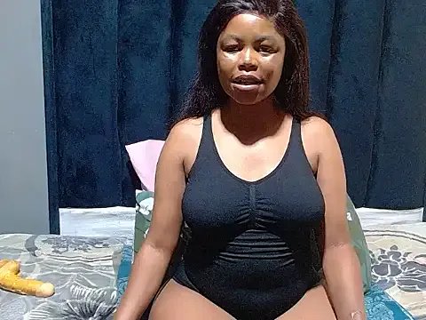 SpicyKitty33 from StripChat