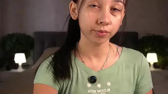 Sssonya from StripChat