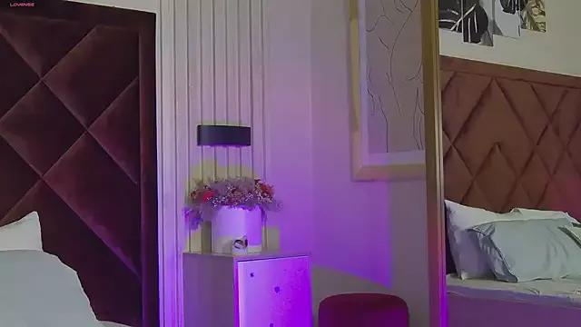Naked Room StacyHarland 
