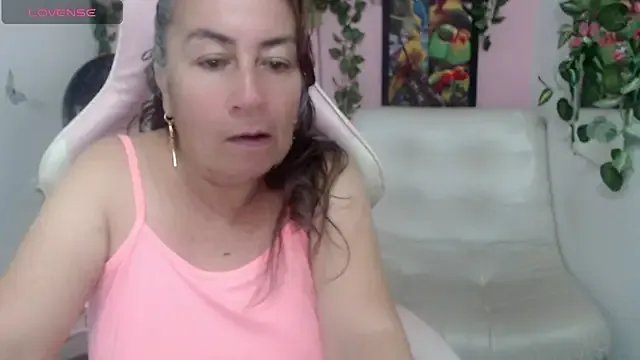 stepmother_105 from StripChat