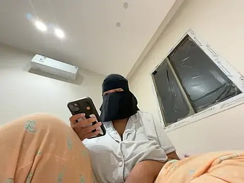 Submissive_Arab from StripChat