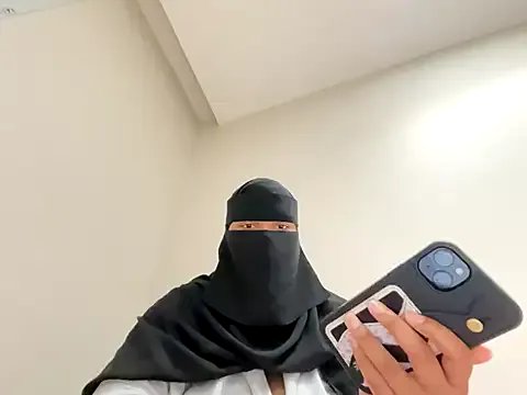 Submissive_Arab from StripChat