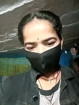 Sunali_Bendre from StripChat