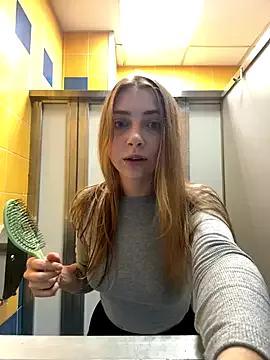 Sunny___Bunny from StripChat