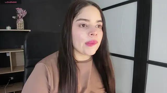 Sunnypaytton from StripChat