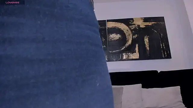 SunnyRivers from StripChat