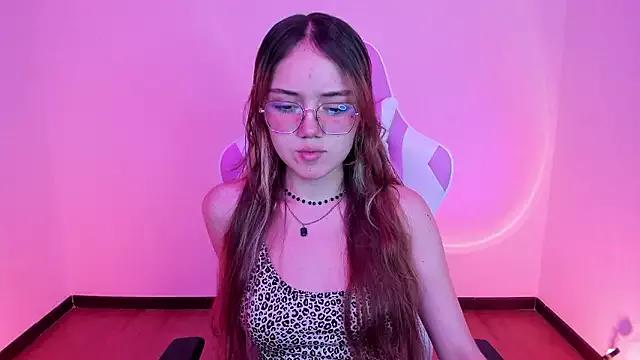 suzumi__ on StripChat 