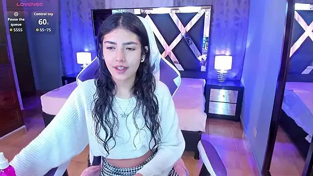 sweet-muse from StripChat