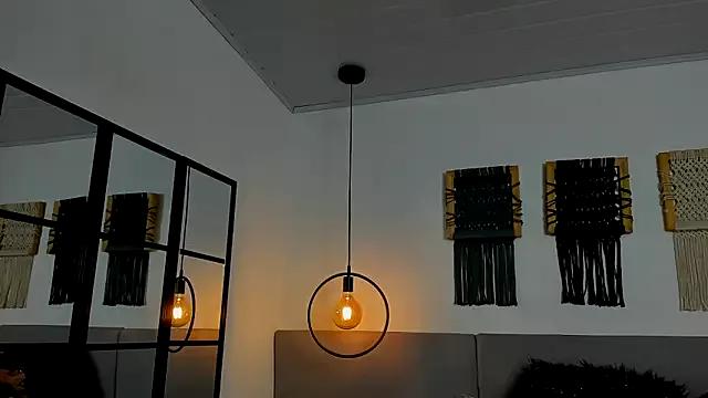 Sweet_camille from StripChat