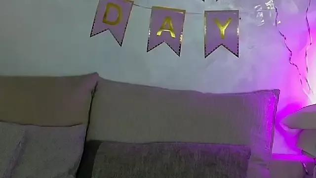 SweetDarling7 from StripChat