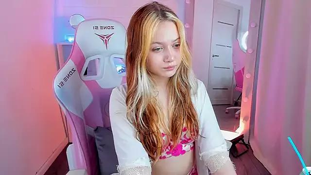 SweetieAngela from StripChat