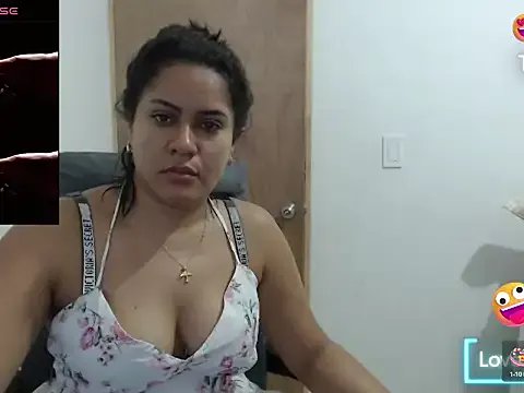 sweettmiah from StripChat