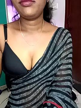 Tamil_kavinila from StripChat is Freechat