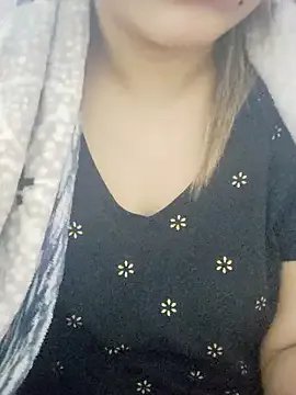 Tanha18 from StripChat