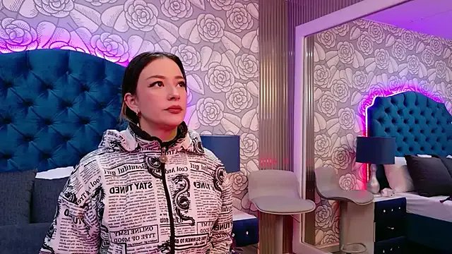 TaniaBlaze from StripChat