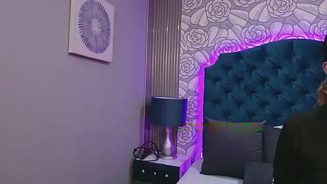 TaniaBlaze from StripChat