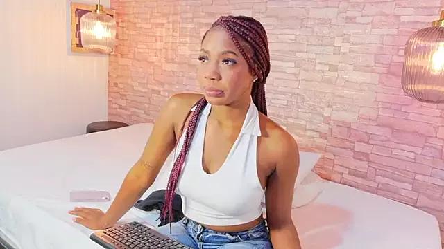 Tara_williams18 from StripChat
