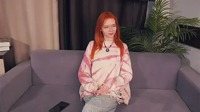  TarynPalek chat room