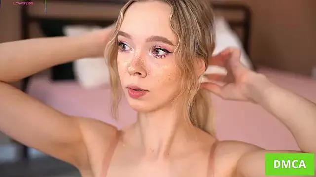 TastyTiffy from StripChat is Freechat