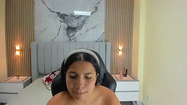 TATIGOLD2 from StripChat