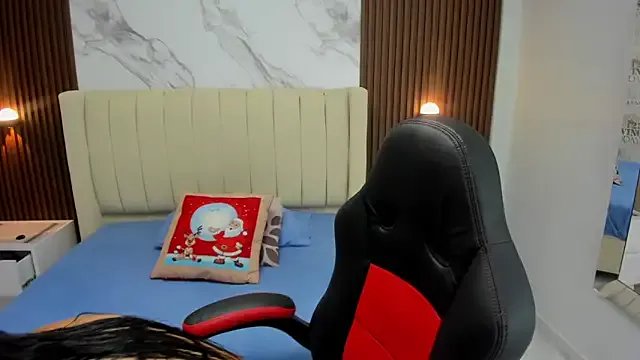 TATIGOLD2 from StripChat