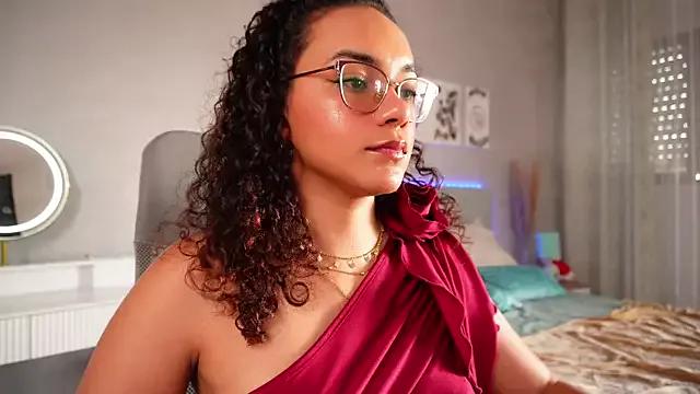 Taylor_Tina from StripChat is Freechat