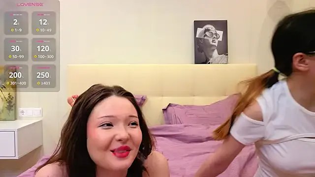 TessieNoffsinger from StripChat