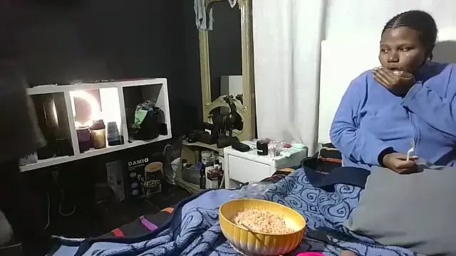 THEEBOSSTEE from StripChat