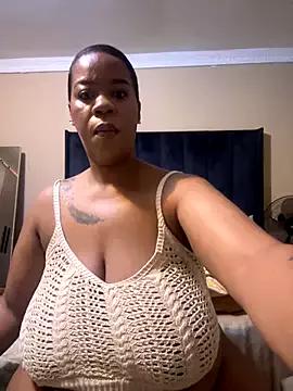 Naked Room THICKBUNNYCHICKxxx 