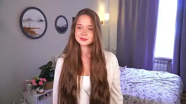 TiffanieYaish from StripChat
