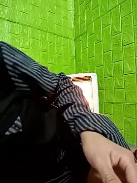 Tin_tanny from StripChat