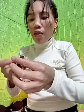 Tin_tanny from StripChat