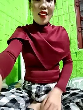 Tin_tanny from StripChat