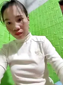 Tin_tanny from StripChat
