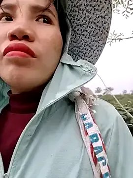 Tin_tanny from StripChat