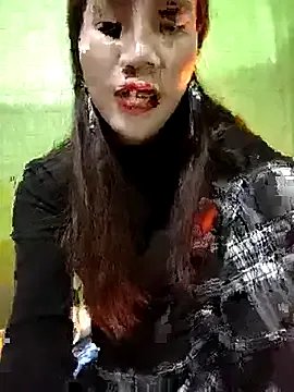 Tin_tanny from StripChat