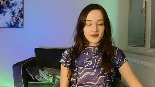 Tinybutt5368 from StripChat