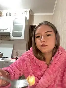 Tomyris_yuki from StripChat