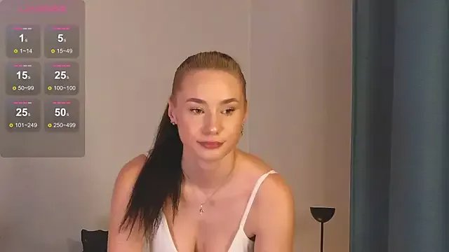 too_sexxxy on StripChat 