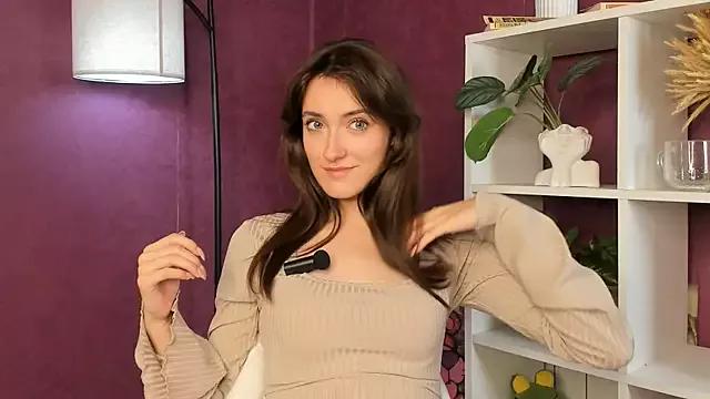 TrishAbIe from StripChat