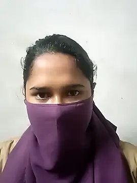 Uma-2 from StripChat