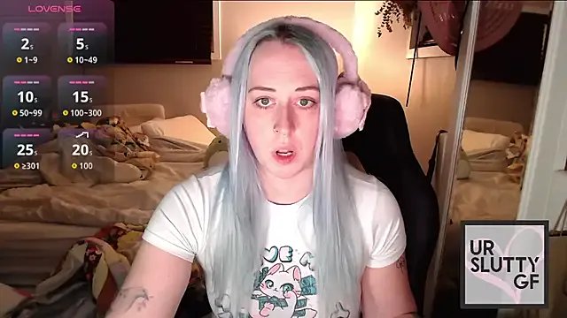 ursluttygf from StripChat