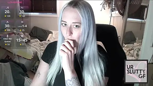 ursluttygf from StripChat