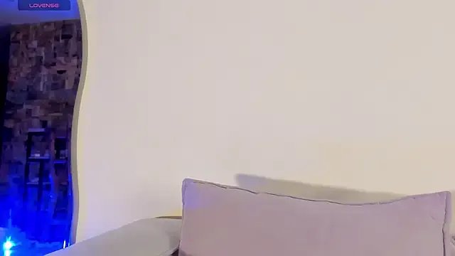 Vahl_- from StripChat