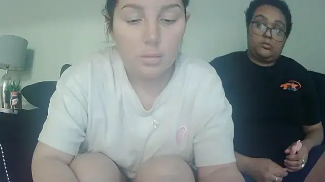 vanilla_chocolate23 from StripChat